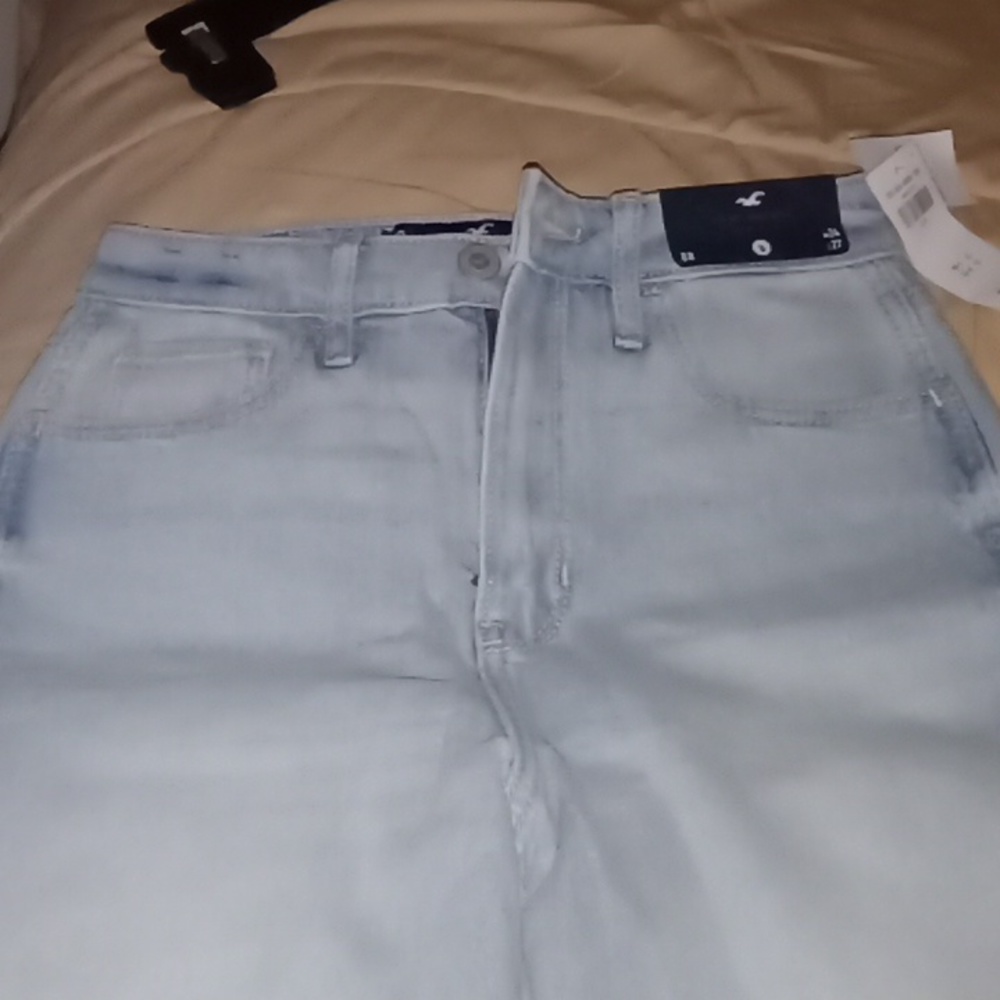 Hollister ultra high Rise mom jean